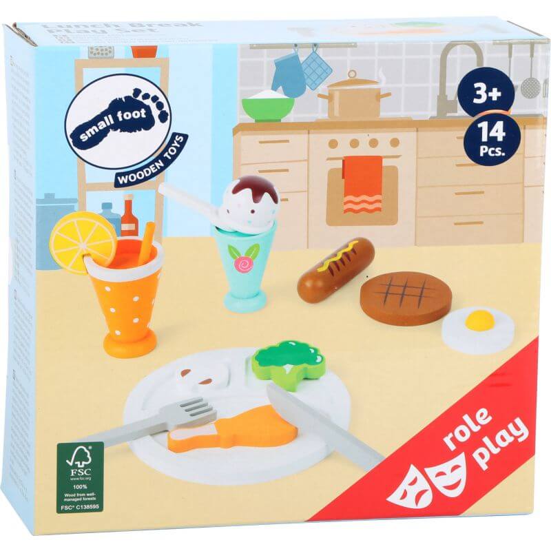 Drewniany zestaw jedzenia - lunch z deserem